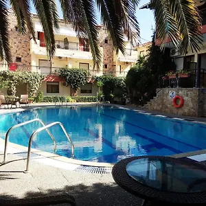Pelli Hotel