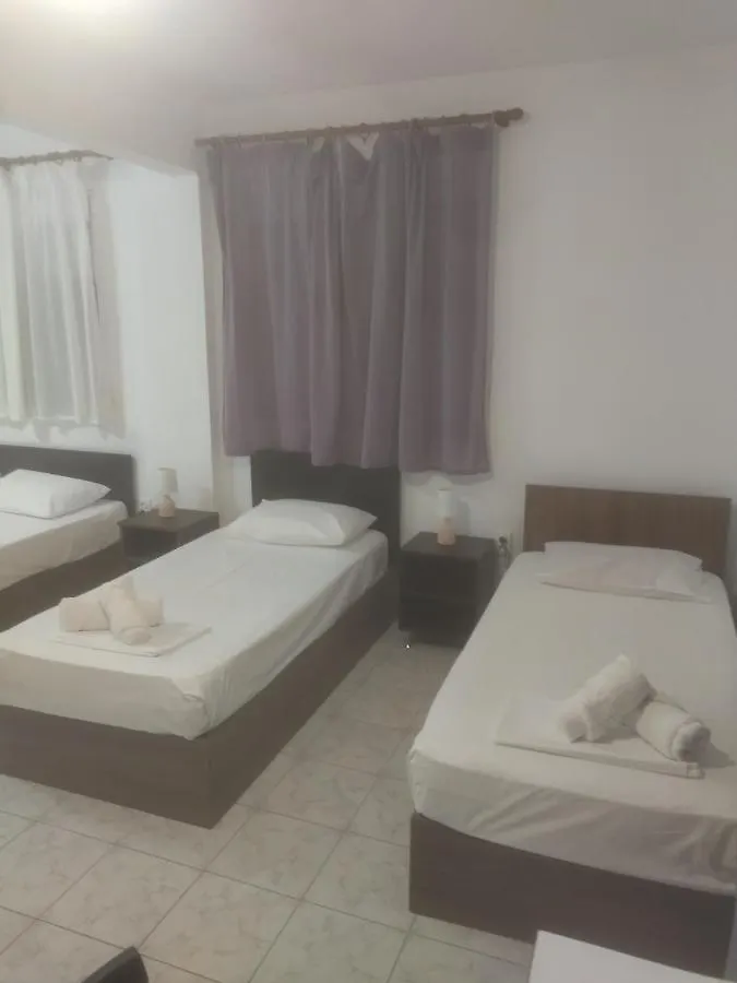 Pelekan Rooms And Apartments Athina 12 Pefkochori 0*,  Greece